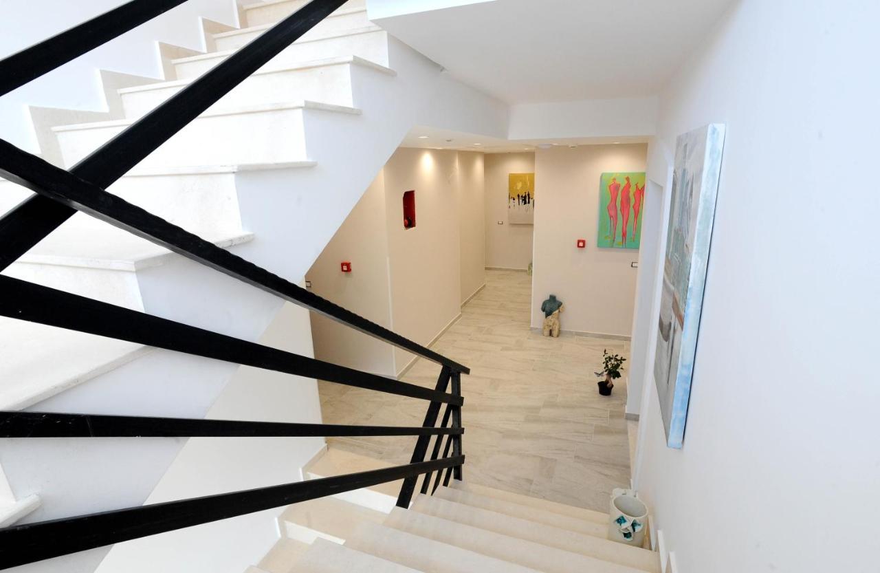 Afrodite Suites Саранда Екстер'єр фото